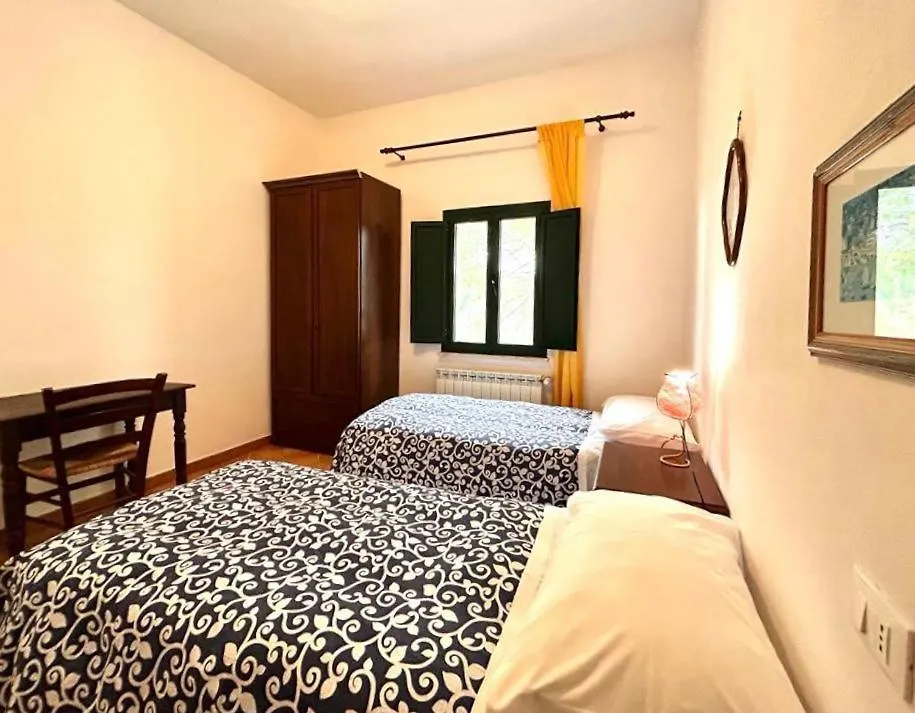 I Girasoli Di Lari - Appartamento Indipendente 2 Camere Da Letto Rivoli  Italy